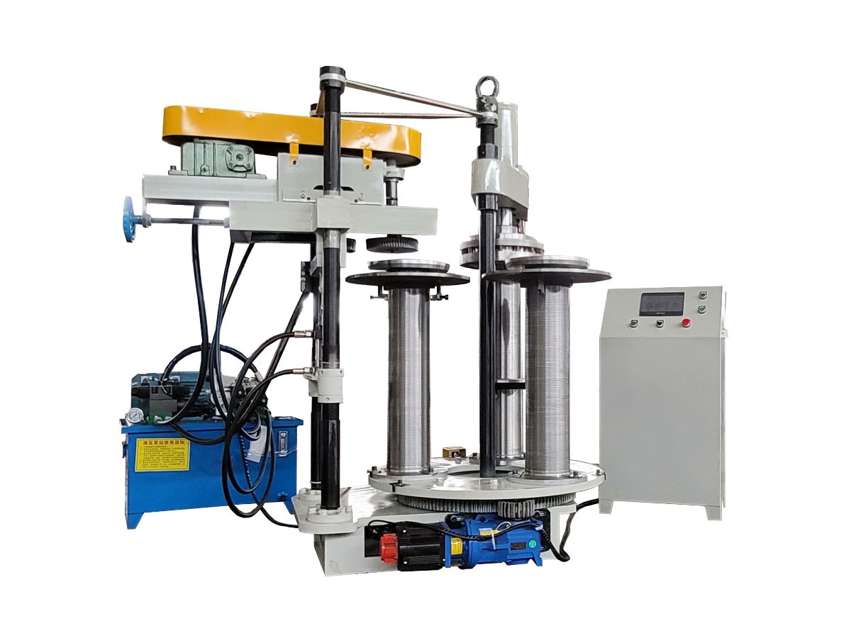 Automatic creasing andfolding machine
